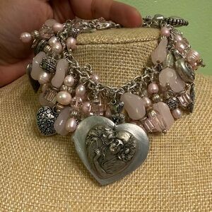 Elegant Silver and Pink Engraved Hearts Charm Bracelet